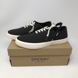 Sperry Women’s Captain’s CVO Sneakers NWT